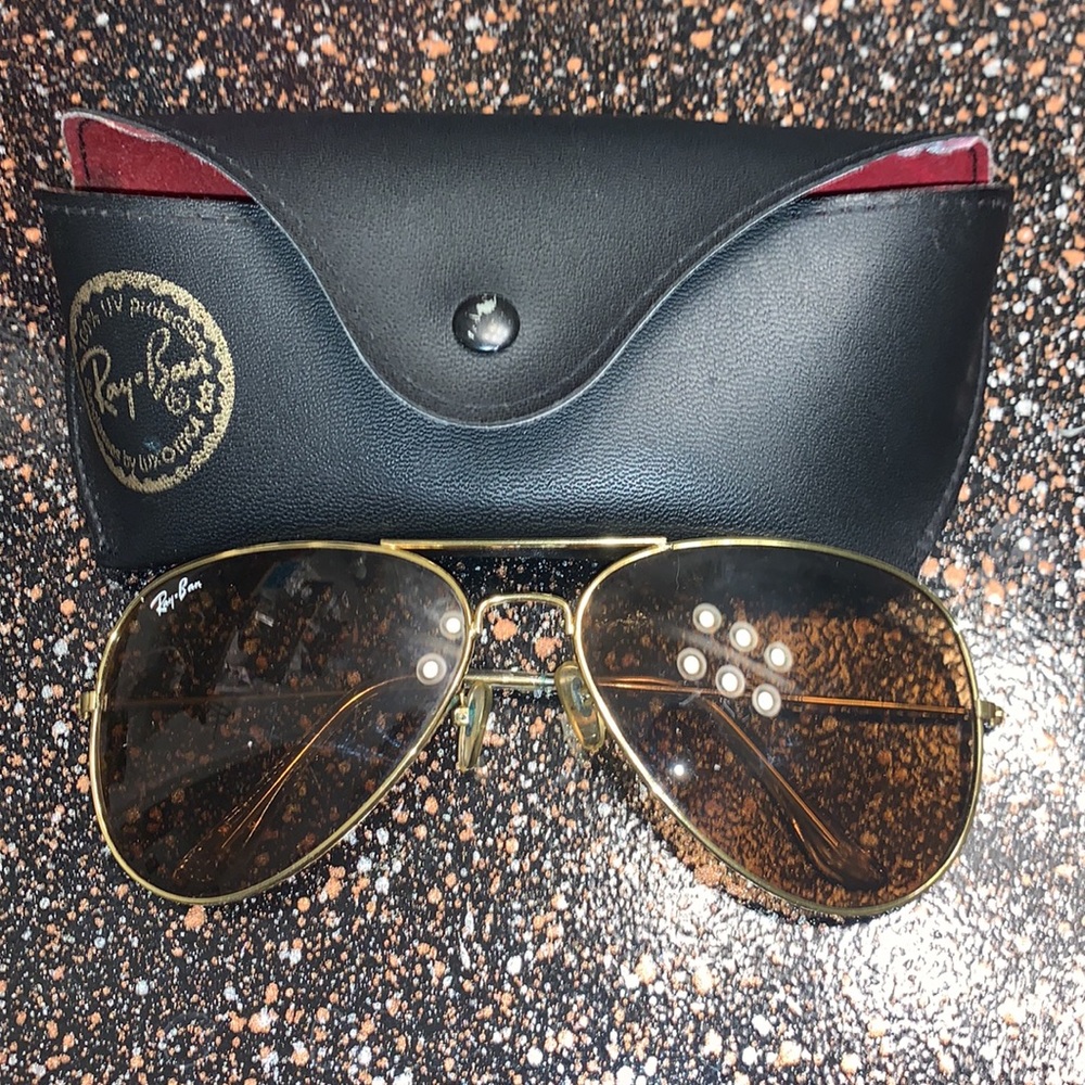 Vintage Ray Bans, men’s or women’s large